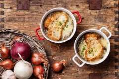 Вкусные рецепты: Огуречный суп, Курица под сырной "шубкой", оранжевый суп